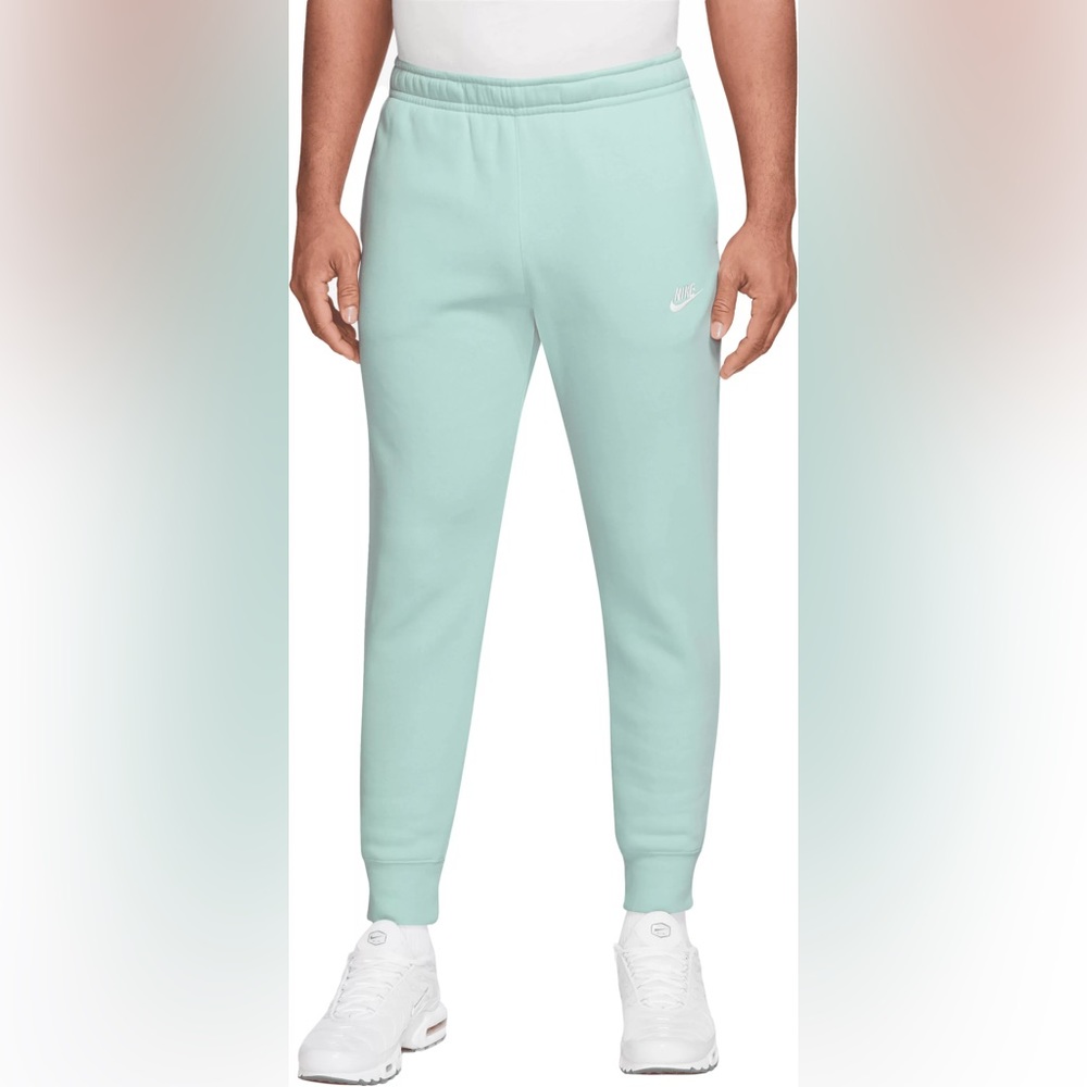 Nike Club Fleece Plus Pants Joggers- NEW
